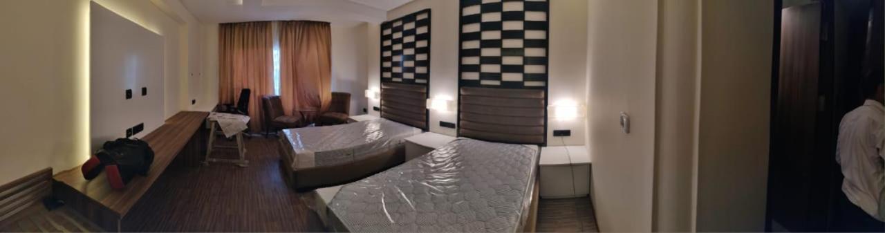 The Checkers Hotel Chennai Eksteriør bilde